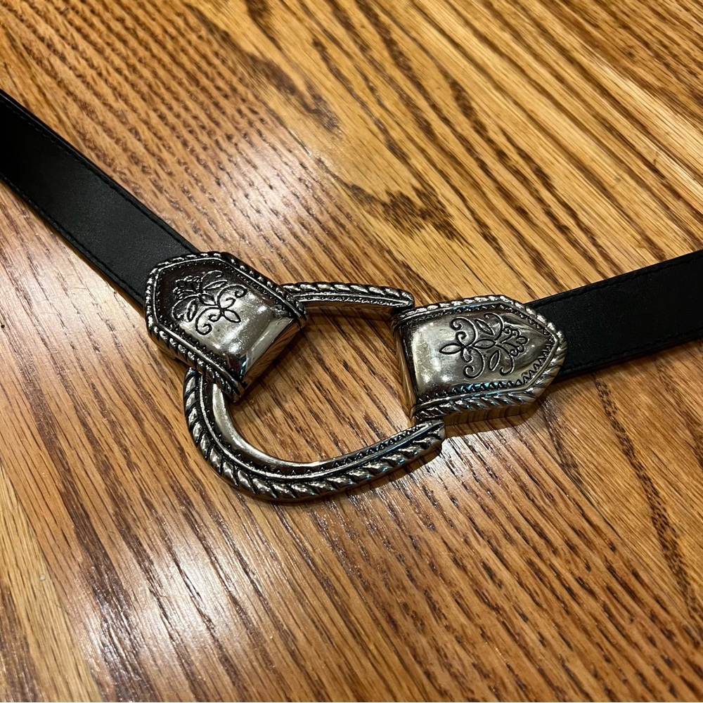 Chicos Black and Silver Western Leather Belt Hook Closure Med/Large Adjustable
